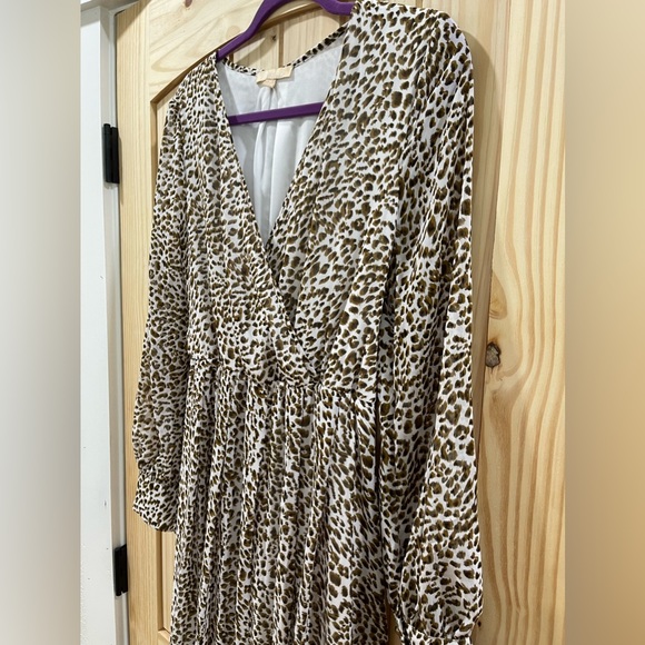 Cheetah print maternity dress / size medium - Picture 1 of 8